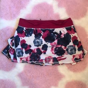 Lululemon 12 flower tennis skirt